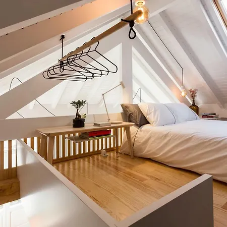 아파트 Gold & Grey Loft Almada 포르투