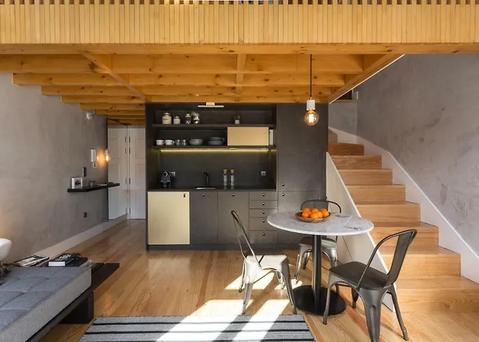 Gold & Grey Loft Almada Lejlighed