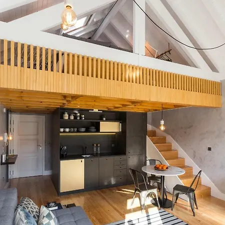 Gold & Grey Loft Almada