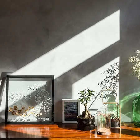 Gold & Grey Loft Almada Appartement *