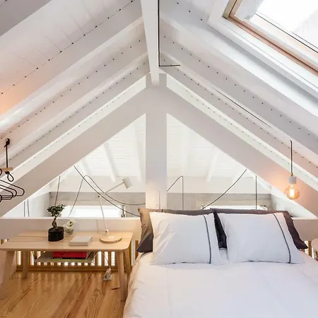 Gold & Grey Loft Almada Apartament Porto