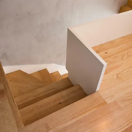 Gold & Grey Loft Almada Apartament *