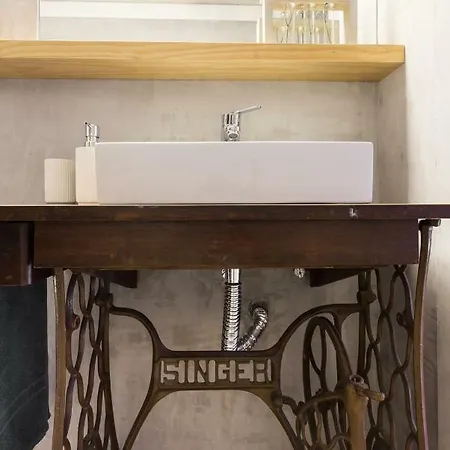 Gold & Grey Loft Almada Porto