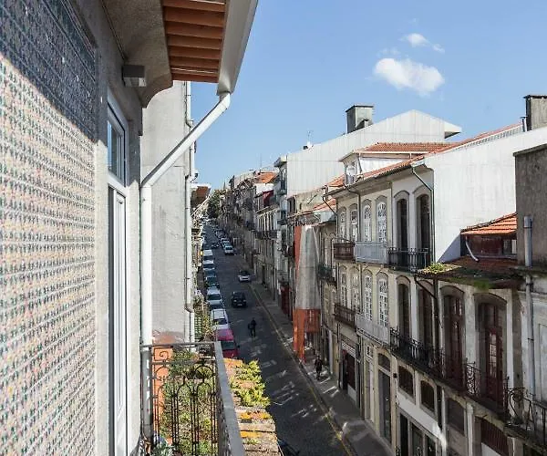 Gold & Grey Loft Almada Daire